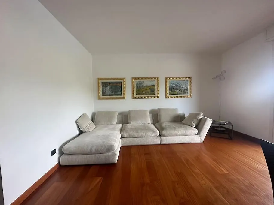 Como Lake View Ac And Garage Italy