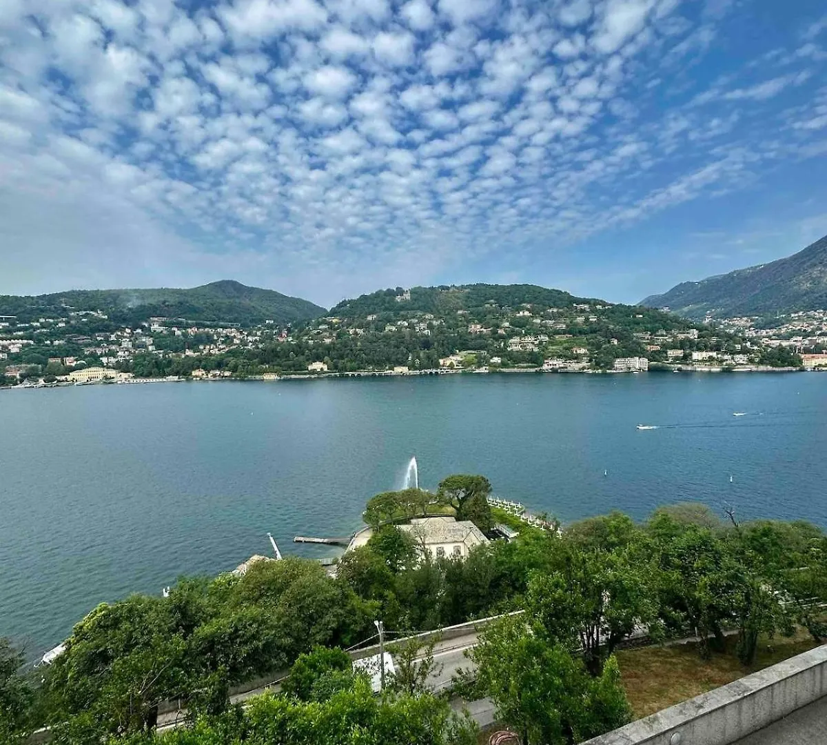 Como Lake View Ac And Garage Italy
